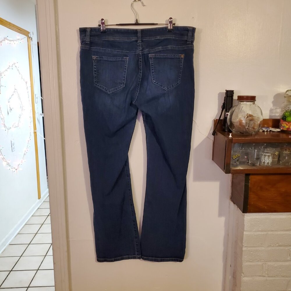 Jeans - Picture 2 of 2
